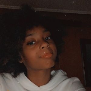 Meet your Posher, Bailee